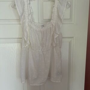 Old Navy White Ruffled Top Size Medium New With Tags